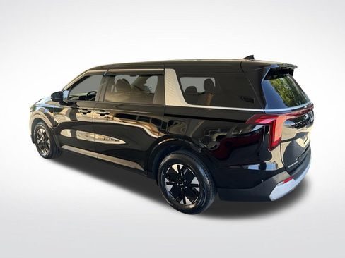 Certified 2025 Kia Carnival LXS FWD image 42