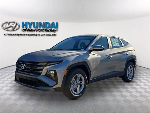 New 2026 Hyundai Tucson SE image 1