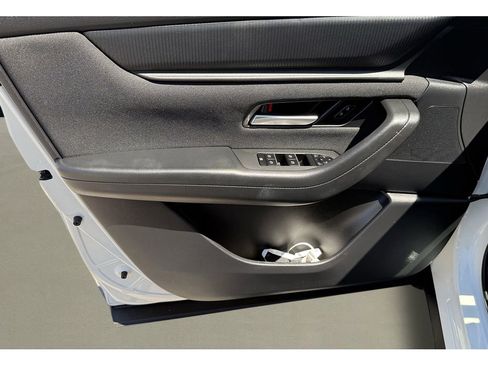 Used 2024 MAZDA CX-90 3.3 Turbo w/ Select Package image 19