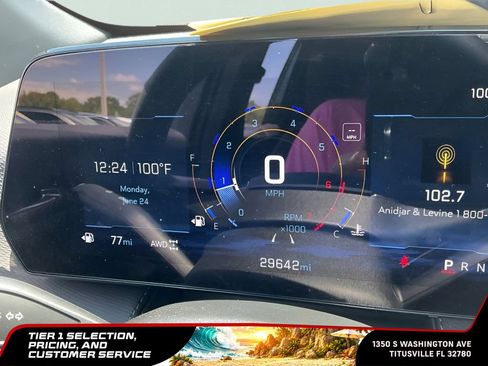 Used 2025 Chevrolet Equinox LT AWD/4WD image 25