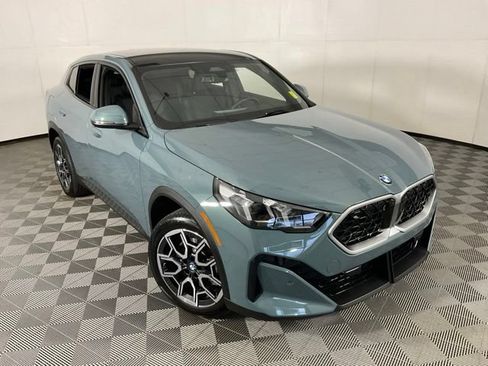 Certified 2025 BMW X2 xDrive28i AWD/4WD image 37
