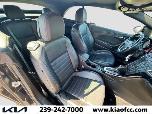 Used 2019 Buick Cascada Premium image 14