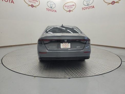 Used 2023 Honda Accord Touring image 7