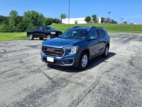 Used 2024 GMC Terrain SLE w/ Driver Convenience Package AWD/4WD image 46