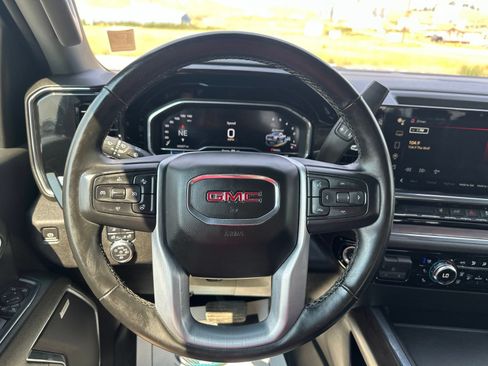 Used 2024 GMC Sierra 2500 SLT w/ SLT Convenience Package AWD/4WD image 11