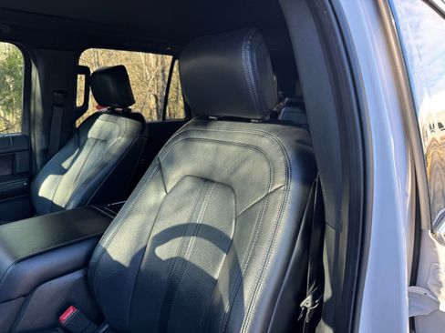 Used 2019 Ford Expedition Limited w/ Equipment Group 301A image 23