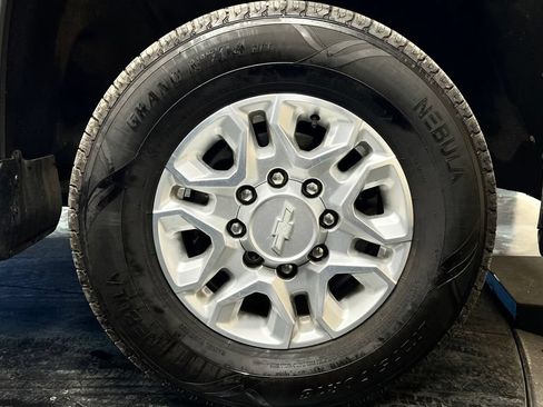 Used 2020 Chevrolet Silverado 2500 LTZ w/ LTZ Plus Package AWD/4WD image 25