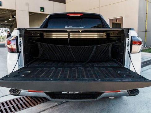 Certified 2025 Hyundai Santa Cruz Limited image 6