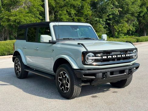 Used 2024 Ford Bronco Outer Banks AWD/4WD image 7