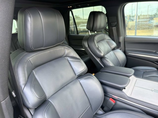 Certified 2025 Lincoln Navigator Reserve w/ Jet Appearance Package AWD/4WD image 19