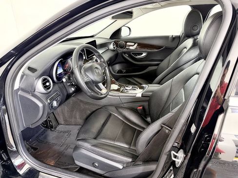 Used 2017 Mercedes-Benz C 300 4MATIC Sedan image 32