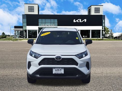 Used 2023 Toyota RAV4 LE AWD/4WD image 3