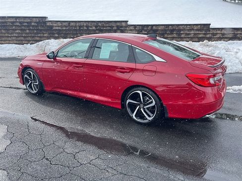 Used 2022 Honda Accord Sport image 9