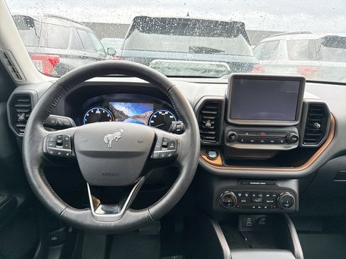 Used 2023 Ford Bronco Sport Outer Banks w/ Tech Package image 11