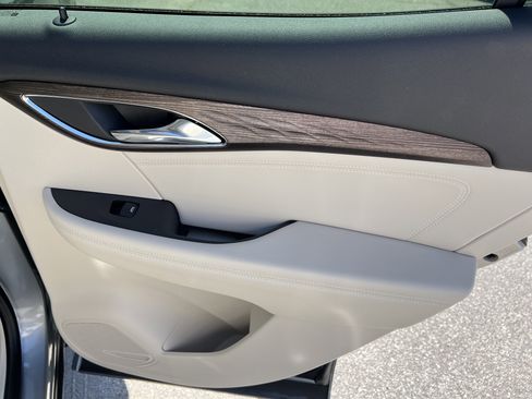 Certified 2023 Buick Envision Avenir FWD image 21