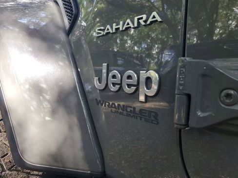 Used 2020 Jeep Wrangler Unlimited Sahara AWD/4WD image 6