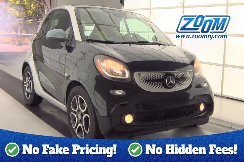 Used 2016 smart fortwo Prime RWD image 1
