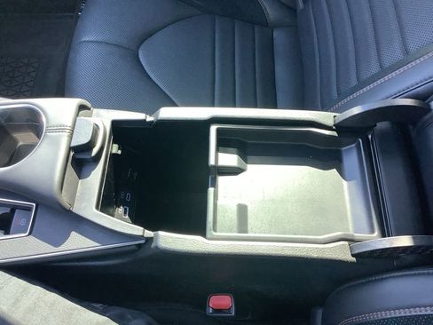 Used 2021 Toyota Avalon XSE image 20