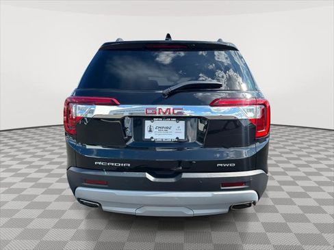 Used 2023 GMC Acadia SLE w/ Driver Convenience Package image 4