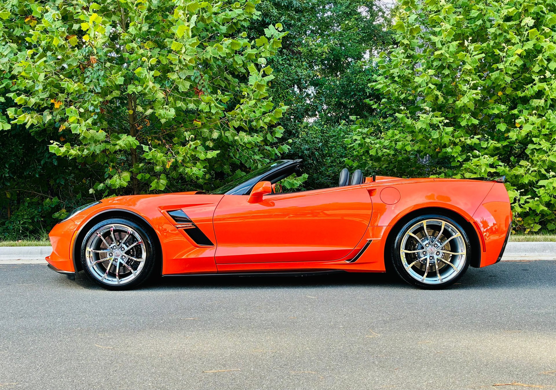 Used 2019 Chevrolet Corvette Grand Sport RWD image 7