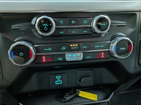 Used 2022 Ford F150 XLT w/ Equipment Group 302A High image 31