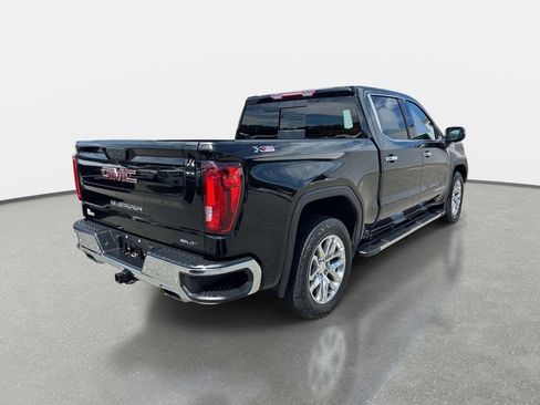 Used 2022 GMC Sierra 1500 SLT w/ SLT Premium Plus Package AWD/4WD image 4
