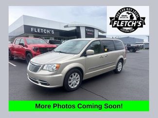 Used 2015 Chrysler Town & Country Touring w/ Driver Convenience Group FWD 360° Tour