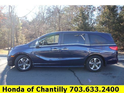 Certified 2018 Honda Odyssey Touring image 4