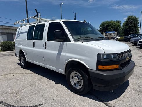 Used 2020 Chevrolet Express 2500 w/ Driver Convenience Package RWD image 27