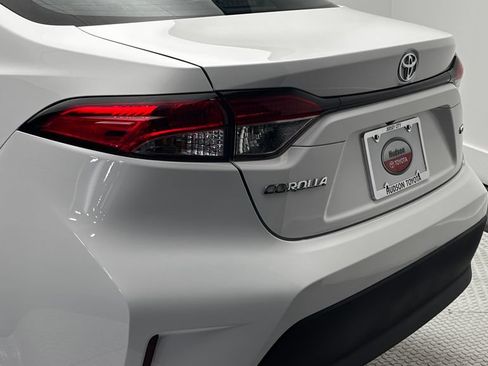 Used 2026 Toyota Corolla LE FWD image 39