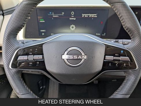 Used 2025 Nissan Ariya AWD image 13