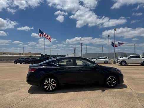 Certified 2025 Nissan Sentra SV FWD image 24