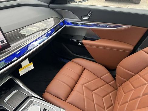 New 2026 BMW 760i xDrive w/ Executive Package AWD/4WD image 18