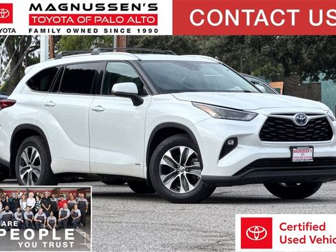Used 2022 Toyota Highlander XLE image 1
