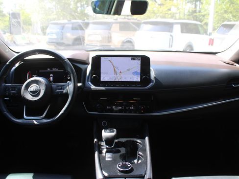 Used 2023 Nissan Rogue Platinum w/ Platinum Premium Package AWD/4WD image 25