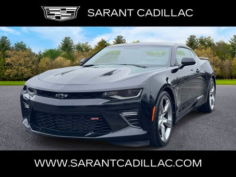 Used 2018 Chevrolet Camaro SS RWD image 1