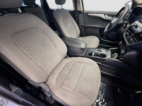 Used 2020 Ford Escape SE FWD image 14