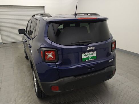 Used 2021 Jeep Renegade Latitude FWD image 6