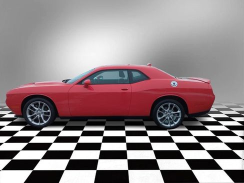 Used 2021 Dodge Challenger SXT w/ Plus Package image 11