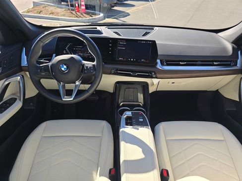 Used 2026 BMW X1 xDrive28i w/ Technology Package AWD/4WD image 18