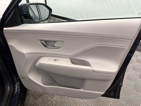 Used 2024 Hyundai Kona Limited FWD image 15