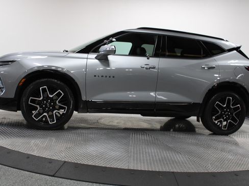 Used 2024 Chevrolet Blazer RS w/ Driver Confidence II Package FWD image 6