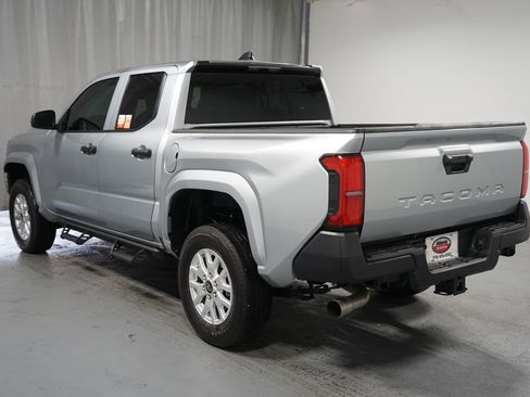 Certified 2025 Toyota Tacoma SR image 6