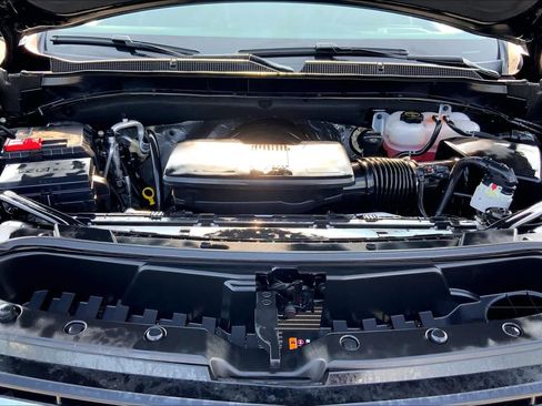 Used 2026 Chevrolet Suburban LT w/ Comfort Package RWD image 31
