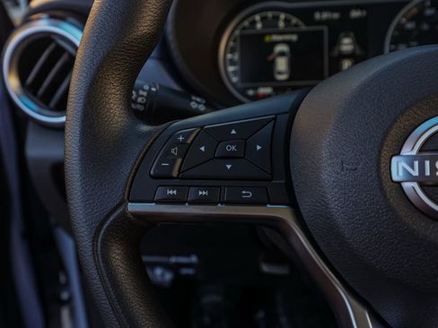 New 2025 Nissan Versa SV image 25