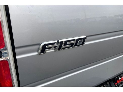 Used 2012 Ford F150 Lariat w/ Lariat Chrome Pkg image 31