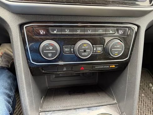 Used 2022 Volkswagen Atlas SE image 9