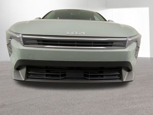 New 2025 Kia K4 LXS image 42