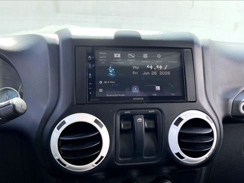 Used 2014 Jeep Wrangler Sahara AWD/4WD image 32