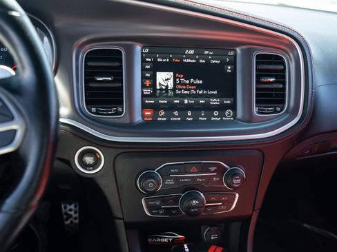 Used 2020 Dodge Charger Scat Pack RWD image 30